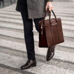 Luxor P2 brown carry bag.